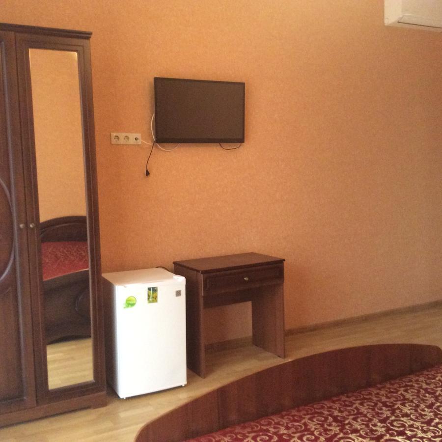 Guest House Dali Gagra Exterior photo